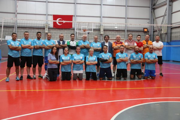 29 Ekim Cumhuriyet Kupası Voleybol Turnuvası başladı
