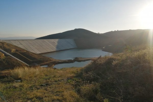 7 YIL GECİKEN BÜYÜK KUMLA BARAJI SON YAĞIŞLARLA DOLMAYA BAŞLADI
