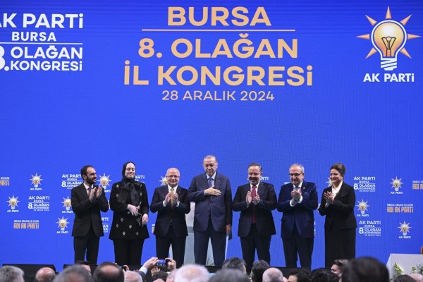 AK PARTİ BURSA 8. OLAĞAN KONGRESİ YAPILDI