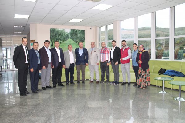 Ak Parti’den Ticaret Borsası’na ziyaret