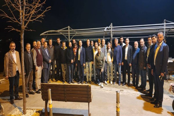 AK Parti Gemlik İlçe Başkanı Tevfik YILMAZ ve yönetimi mahallelerin nabzını tutuyor