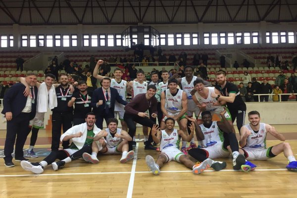 Akran Gemlik Basketbol maçın galibi oldu
