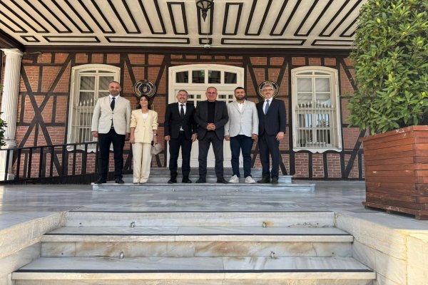 Akran Gemlikspor’dan Uğur Sertaslan’a Ziyaret: Büyükşehir İş Birliği Masada