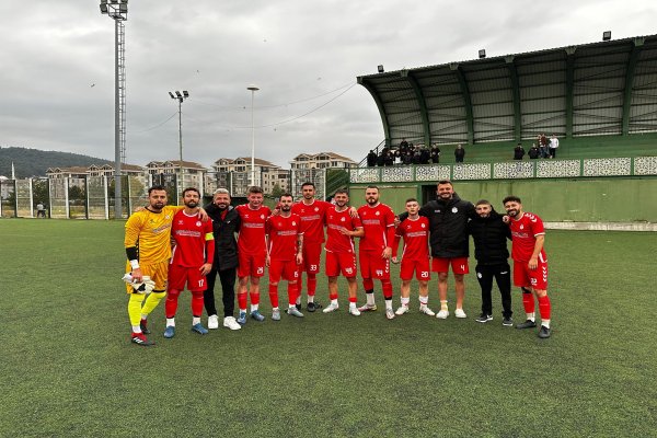 Akran Gemlikspor Farklı Galibiyetle Liderliğini Sürdürdü