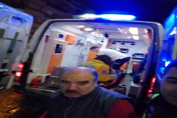Alışveriş ederken kalp krizi geçirdi