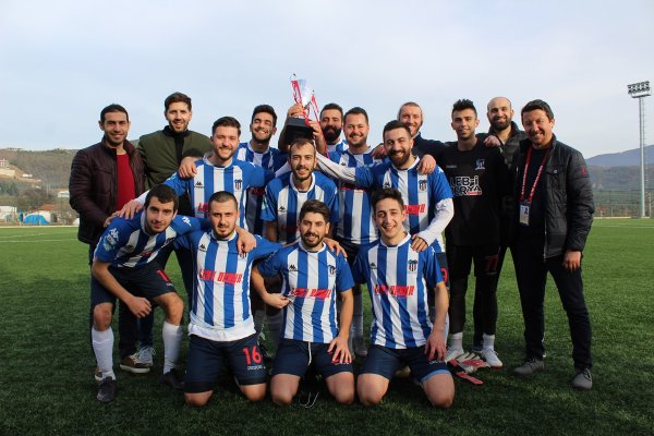 AMATÖRDE ŞAMPİYON VEFASPOR