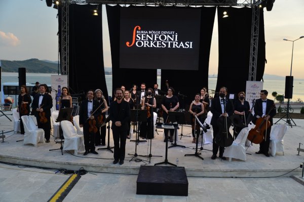 Amfitiyatroda klasik müzik akşamı