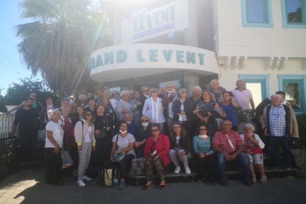 ANAÇEV BURS VERDİĞİ ÖĞRENCİ SAYISINI 60 A ÇIKARDI
