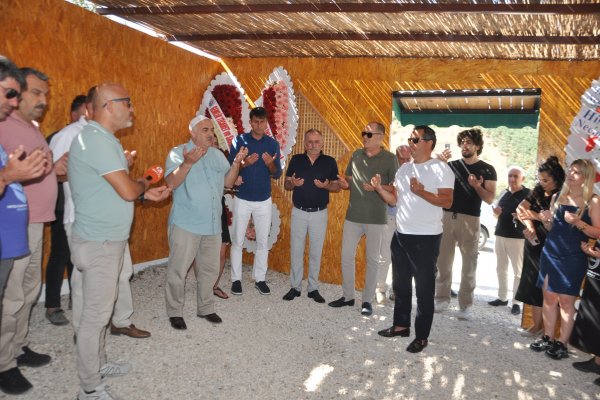 ARN ET MANGAL KAHVALTI BÜYÜK KUMLA DA AÇILDI