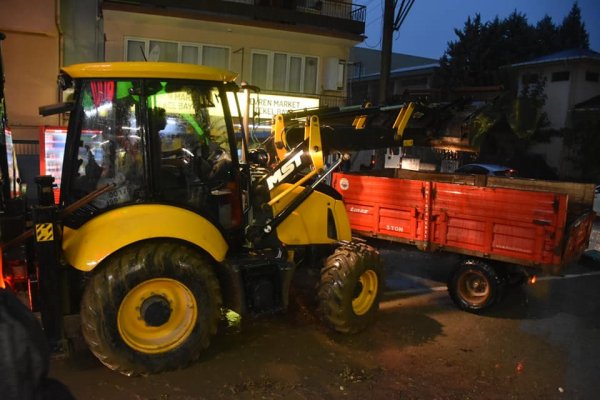Aşırı yağışta belediyeden destek