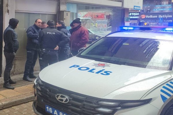 *ASKERE GİDECEĞİZ DİYE PARA TOPLAYAN DİLENCİNİN ASLINDA ASKERLİĞİNİ YAPTIĞI ORTAYA ÇIKTI