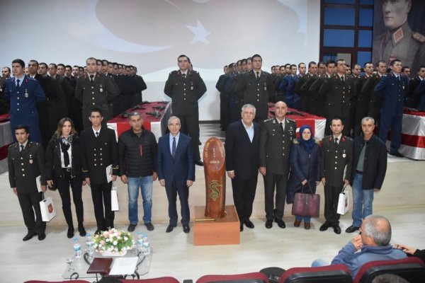 Askeri Veteriner Okulu öğrencileri yemin etti