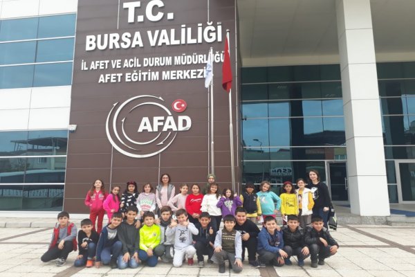 Atatürk İlkokulu öğrencileri Afet Eğitim Merkezi‘nde
