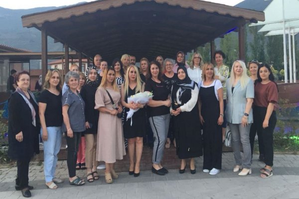 ATEŞ, DÜNYA KADIN HAKLARI GÜNÜNÜ KUTLADI