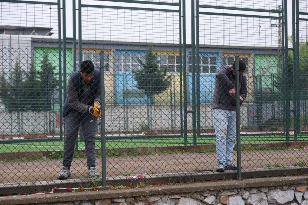 BAĞLARBAŞI SPOR TESİSLERİ YENİLENİYOR