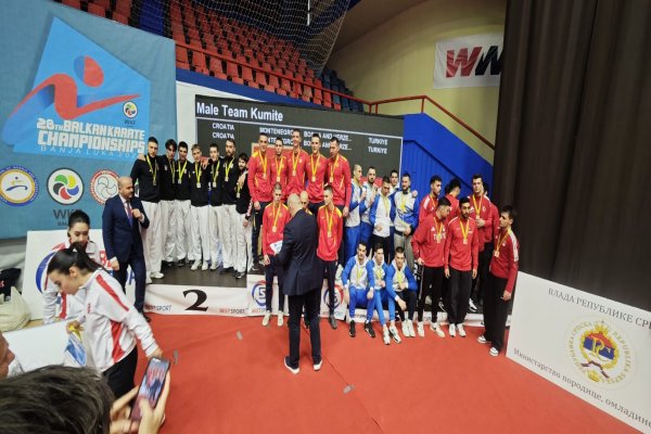 BALKANLARDA BÜYÜKŞEHİR BELEDİYESPOR RÜZGARI