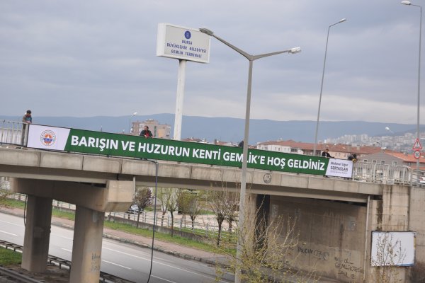“Barışın ve huzurun kenti Gemlik’e Hoş Geldiniz”