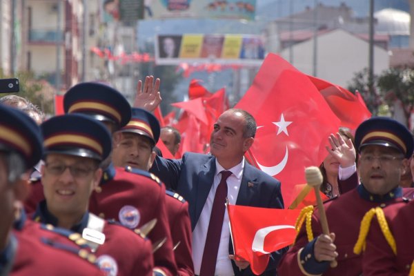 Başkan Sertaslan Cumhuriyet’in 97. yılını kutladı