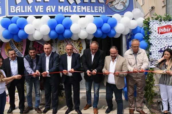 Başkan Sertaslan, Kumla da Balık Malzemeleri işyerini açtı