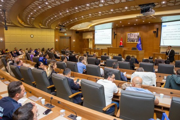 Belediye çalışanlarına ‘Protokol ve sözleşme hazırlama’ ve ‘Tebligat Kanunu’ eğitimleri