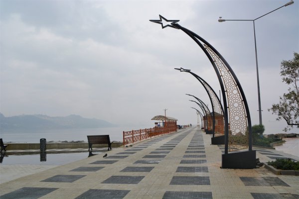 Belediye İskelesi led aydınlatma ile ışıklandırıldı