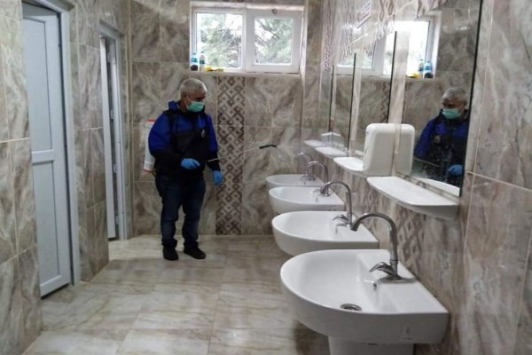 Belediyeden okulların temizliğine katkı