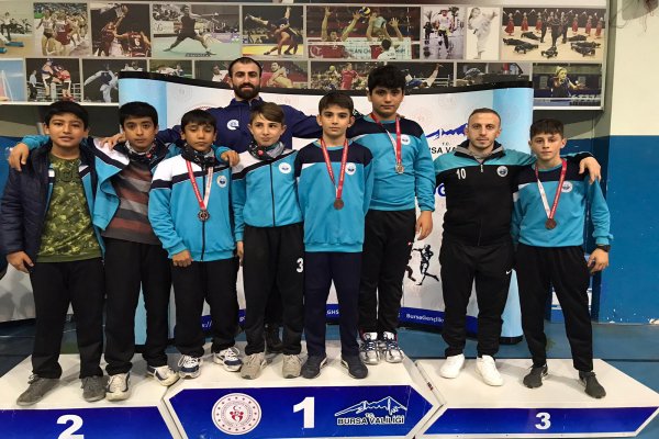 Belediyespor’dan güreşte önemli başarılar