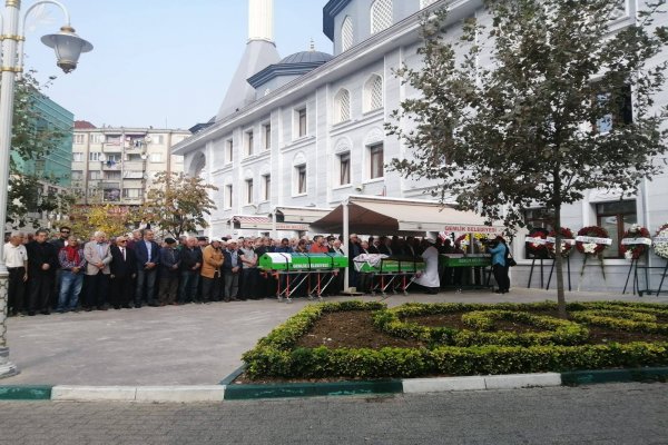 Bir günde 5 cenaze defnedildi