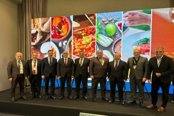BORSA BAŞKANLARI 4.ULUSLARARASI İSTANBUL COĞRAFİ İŞARETLER ZİRVESİ PROGRAMINA KATILDI