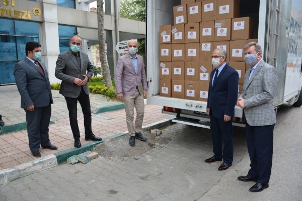 BORUSAN DAN 1500 AİLEYE ERZAK YARDIMI