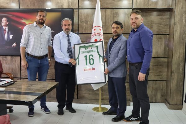 BUDO GEMLİK’TEN SALİH BAŞPARMAK’ A TEŞEKKÜR ZİYARETİ