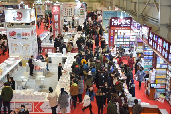 Bursa 19. Kitap Fuarı son üç gününde