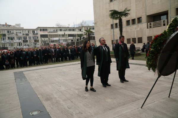 BURSA BAROSU, 5 NİSAN AVUKATLAR GÜNÜ’NÜ KUTLADI