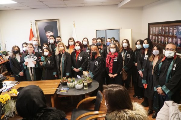 BURSA BAROSU KADIN HAKLARI MERKEZİ: ÜZÜNTÜMÜZ VE ÖFKEMİZ SONSUZ