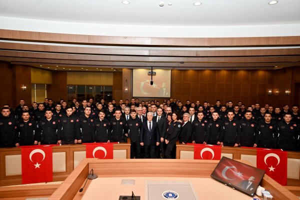 Bursa Büyükşehir'de memurların yemin heyecanı