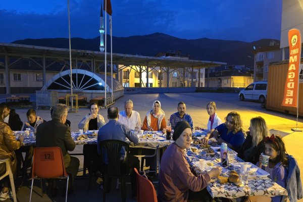 Bursa Mag-Der'den Örnek İftar