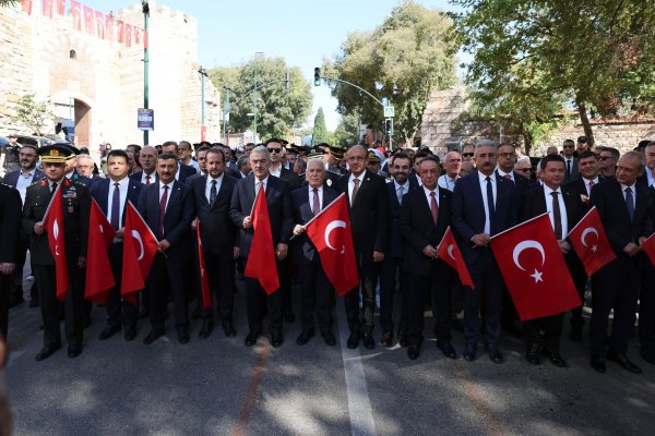 BURSA’NIN KURTULUŞ GURURU