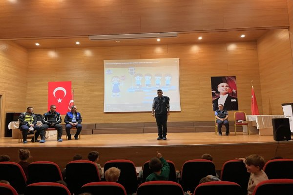 BÜYÜKŞEHİR’DEN ÇOCUKLARA TRAFİK GÜVENLİĞİ EĞİTİMİ