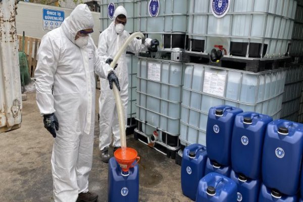 Büyükşehir’den ilçelere dezenfektan desteği