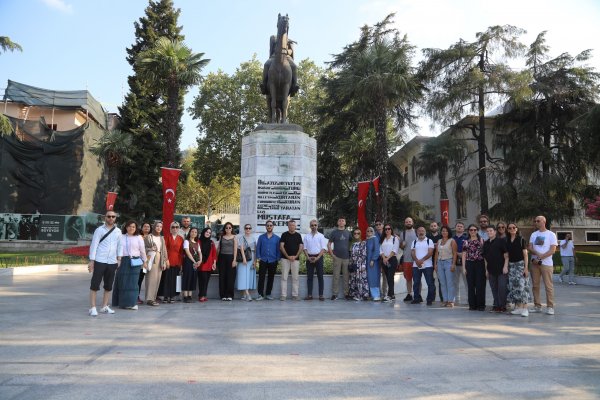 Büyükşehir ile ‘Tarihin İzinde Bursa’da Akşam’ gezisi