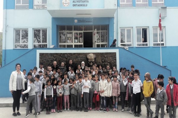 “ÇEVRE VE ATIK” KONULU BİLİNÇLENDİRME EĞİTİMİ VERİLDİ