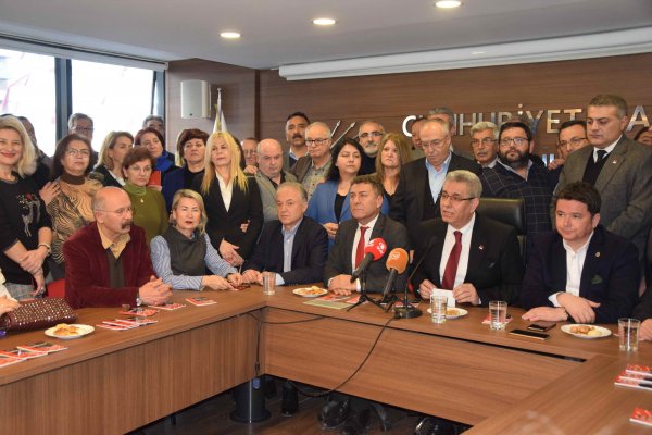 CHP Bursa İl Başkanı Hüseyin Akkuş göreve yeniden talip oldu