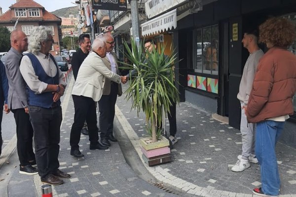 CHP BÜYÜKŞEHİR BAŞKAN ADAYINDAN ESNAF ZİYARETİ
