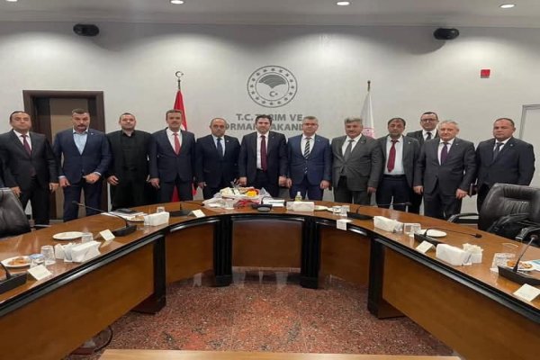ÇİFTÇİLERİN SORUNLARI GÖRÜŞÜLDÜ