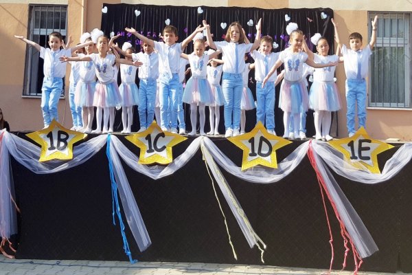 Çınar İlkokulu 1. sınıf öğrencileri hünerlerini döktü