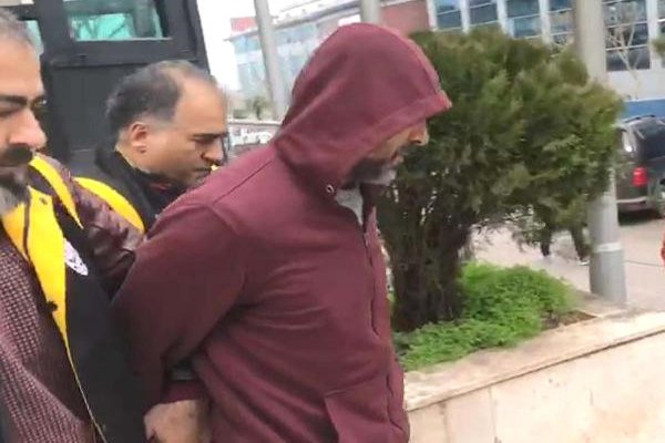 Cinayet zanlısı Yunanistan’a kaçarken yakalandı
