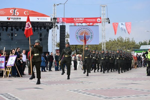 Coşkuyla kutladık