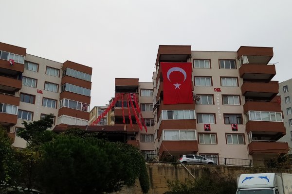 Cumhuriyet coşkusu pencerelerden taştı