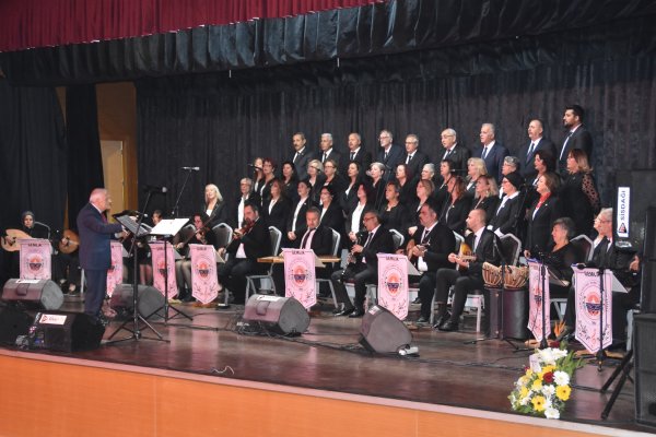 Cumhuriyet Konseri’nde duygulu anlar yaşandı