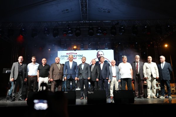 Dünyanın en kaliteli zeytini için coşkulu festival başladı
